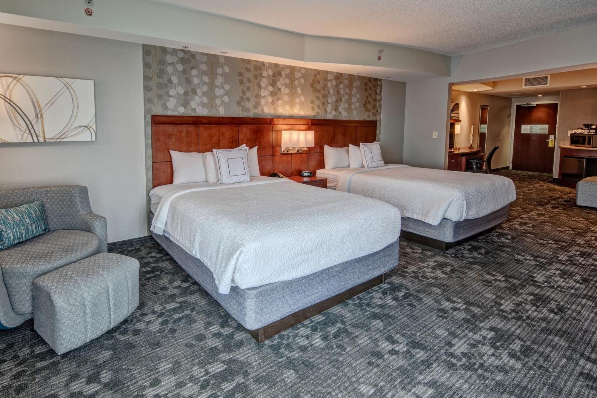 Courtyard Newport News Airport Hotel Luaran gambar