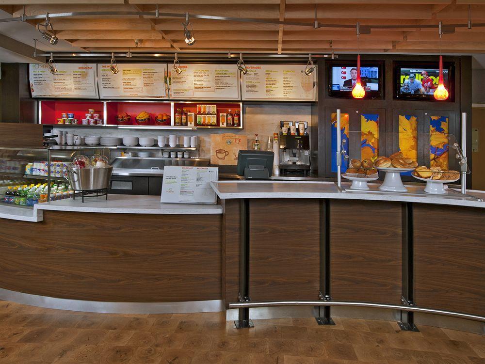 Courtyard Newport News Airport Hotel Luaran gambar