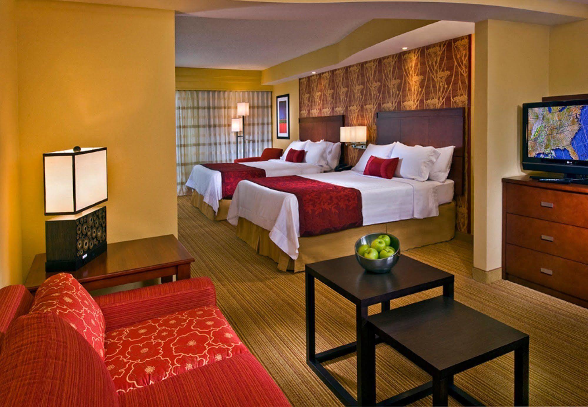 Courtyard Newport News Airport Hotel Luaran gambar