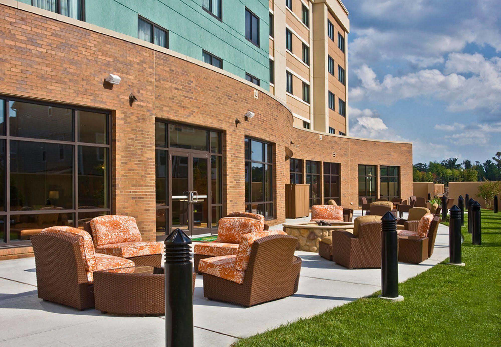 Courtyard Newport News Airport Hotel Luaran gambar