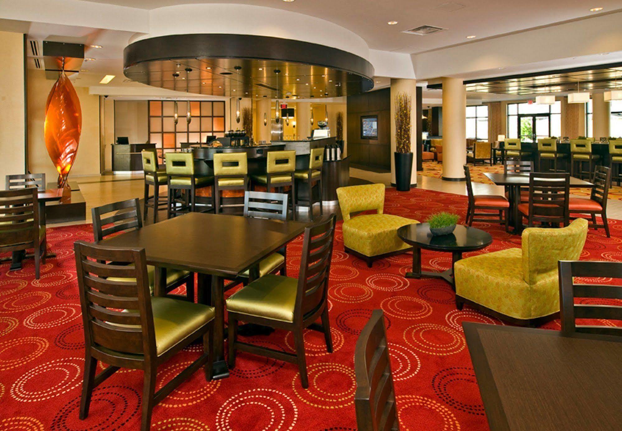 Courtyard Newport News Airport Hotel Luaran gambar